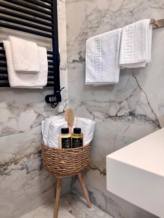 ツァヴタットLuxury Penthouse Avalonアパートメント エクステリア 写真