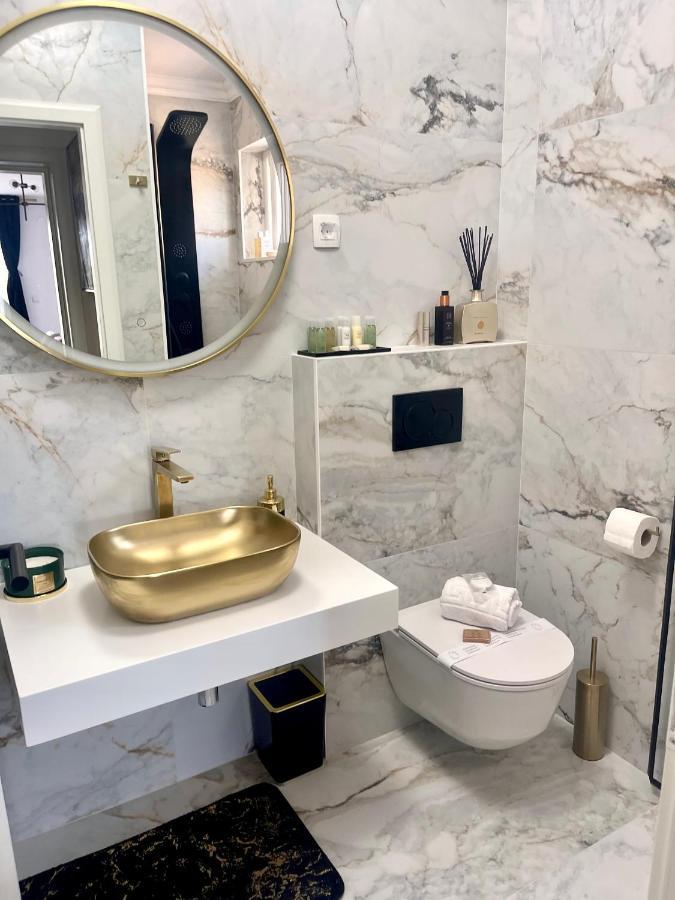 ツァヴタットLuxury Penthouse Avalonアパートメント エクステリア 写真