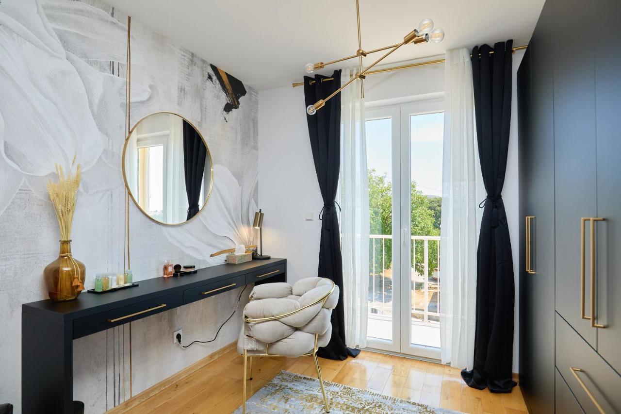 ツァヴタットLuxury Penthouse Avalonアパートメント エクステリア 写真